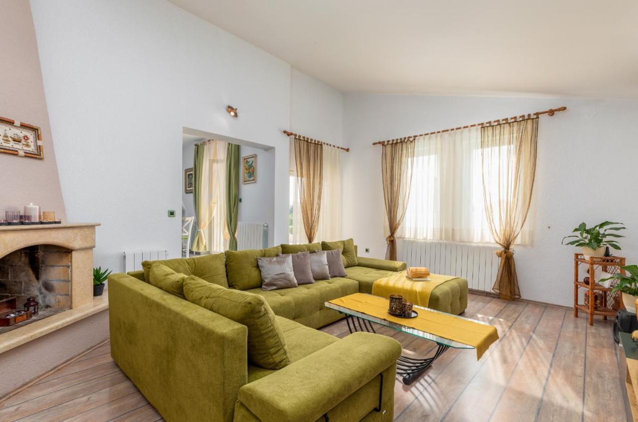 Villa Ostone Пула Экстерьер фото